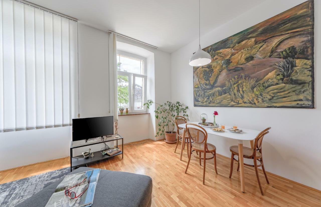 Markaat Apartment Пула Экстерьер фото