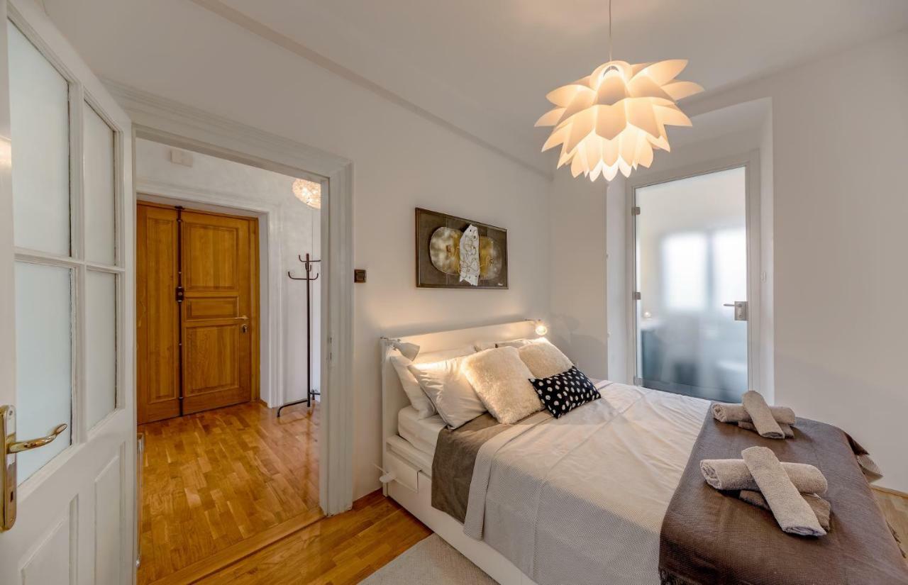 Markaat Apartment Пула Экстерьер фото